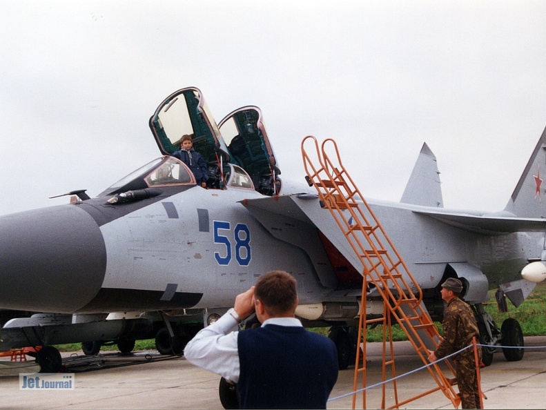 MiG-31, 58 blau (3508 visites) MAKS 1999 MiG-31, 58 blau
