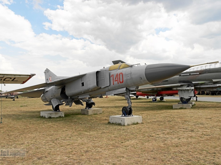140 MiG-23MF (2888 návštěv) 140 MiG-23MF
