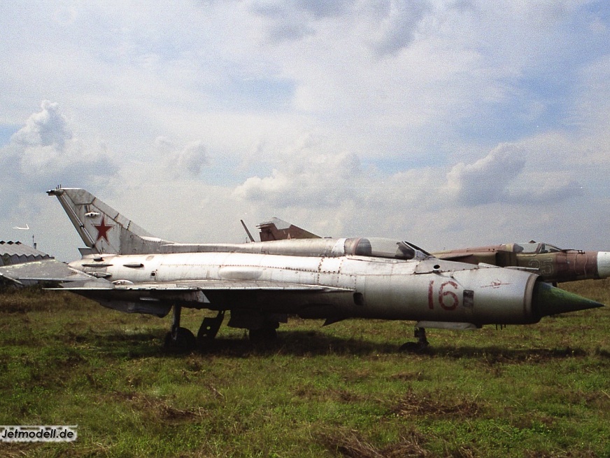 MiG-21PF, 16 rot