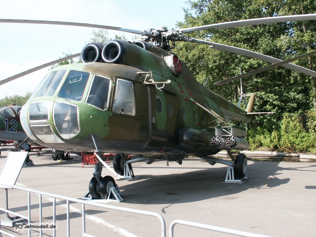 Mi-8TB, 68 rot (ex. 68 gelb) (3889 návštěv) Mi-8TB, 68 rot (ex. 68 gelb)
