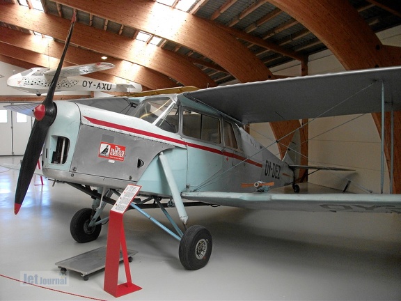 OY-DEZ DH87B Hornet Moth (3719 Besuche) OY-DEZ DH87B Hornet Moth