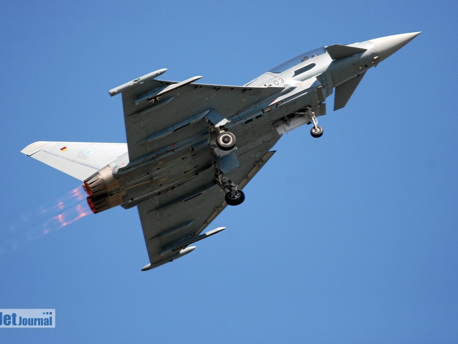 30+03 Eurofighter im Steigflug (2456 visitas) 30+03 Eurofighter im Steigflug