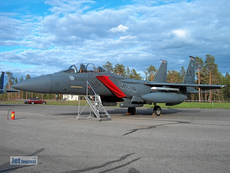 91-0313_ln_f-15e_494th_fs_usafe_pic1_6_20090428_1924273281.jpg