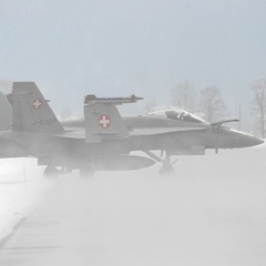 J-5007 F-18C Hornet Pic6 (4378 Besuche) J-5007 F-18C Hornet Pic6
