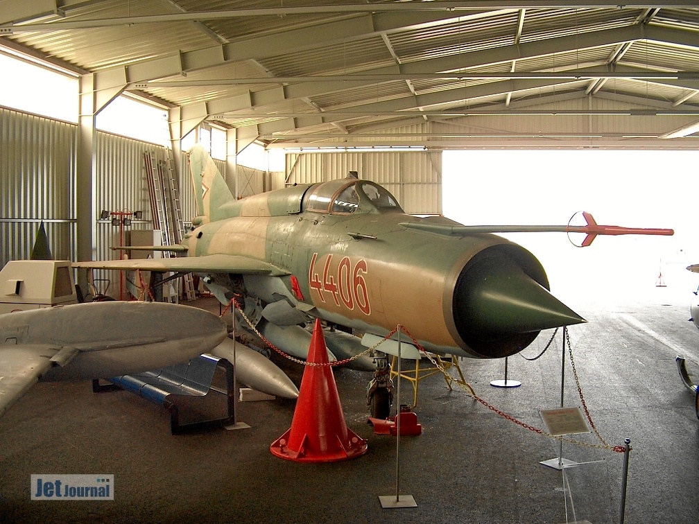 4406 MiG-21MF (3612 Besuche) 4406 MiG-21MF