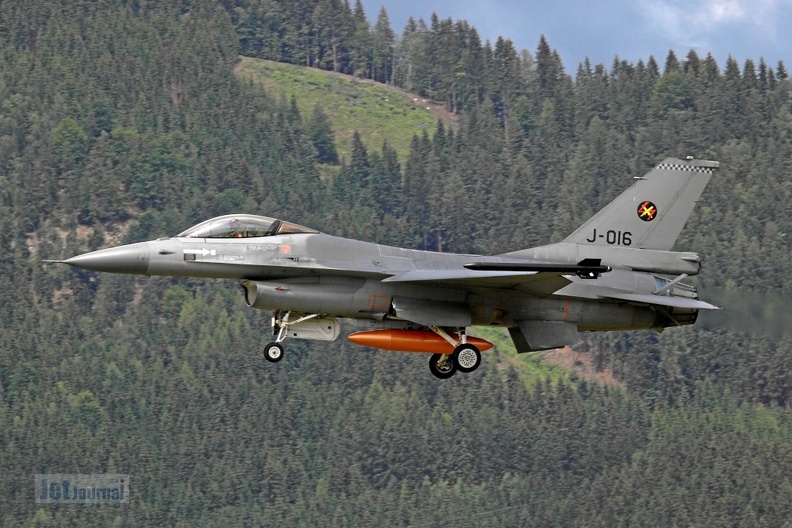 j-016_f-16am_rnlaf_20131011_1224712212.jpg
