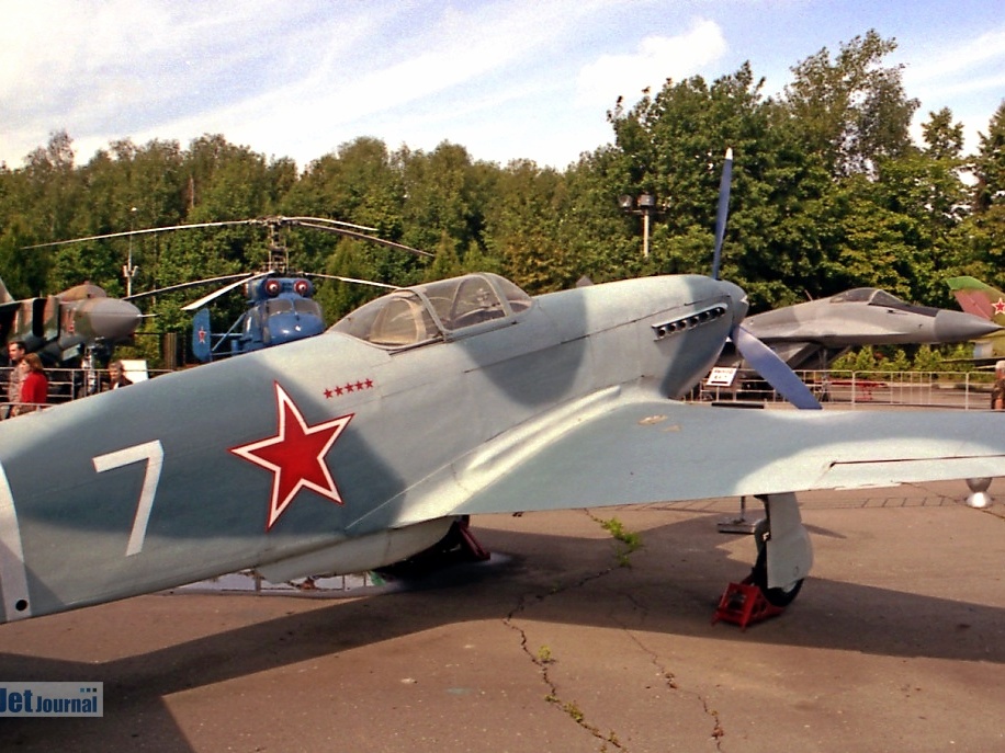 Jak-3, 7 weiss, (Replica) (3584 відвідувань) Jak-3, 7 weiss, (Replica)