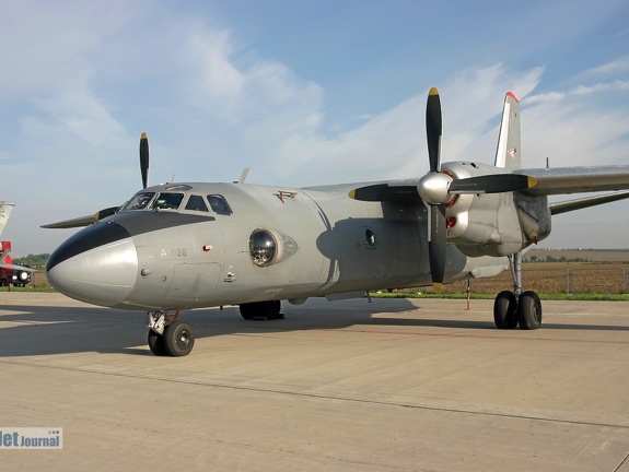 An-26, Hungarian Air Force, 407 (3313 odwiedzin) An-26, Hungarian Air Force, 407