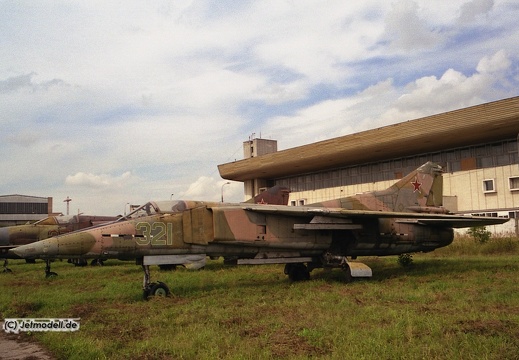 MiG-23B, 321 gruen