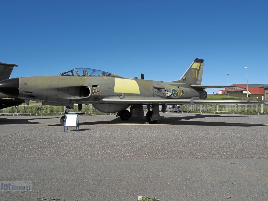 32545 Saab J32D Lansen (3091 visite) 32545 Saab J32D Lansen