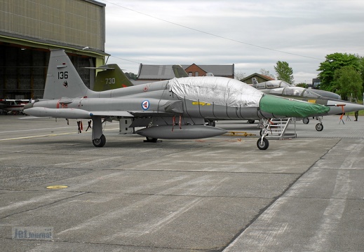 136 F-5B EoT