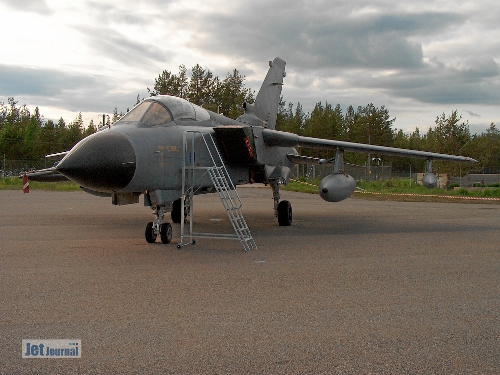 ZA406 Tornado GR4 12sqn RAF Pic1 (2256 Besuche) ZA406 Tornado GR4 12sqn RAF Pic1