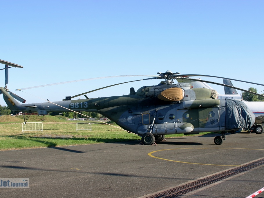 9813, Mi-171S, Czech Air Force (2683 visites) 9813, Mi-171S, Czech Air Force