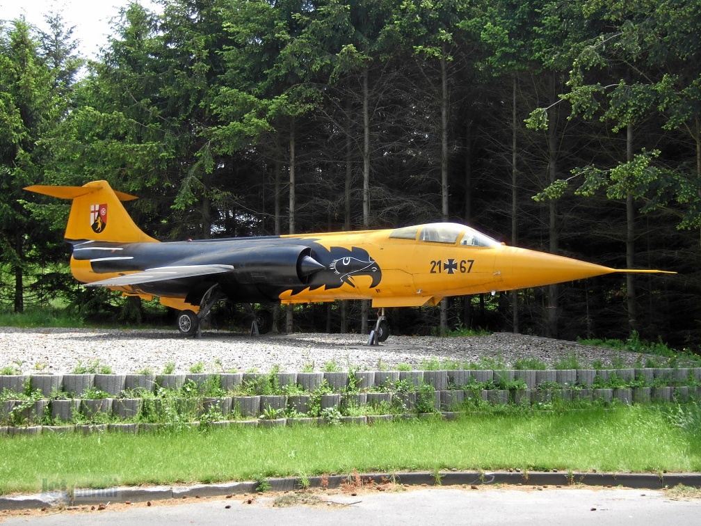 21+67 F-104G (просмотров: 3726) 21+67 F-104G