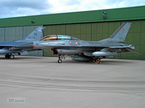 ET-198 F-16BM Esk 727 Flyvevabnet