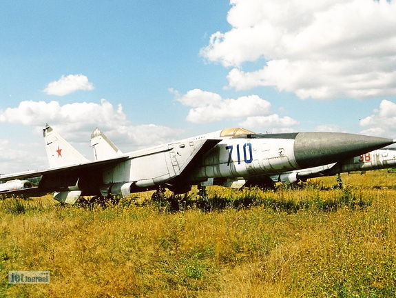 MiG-25M, 710 blau (2007 visingar) Prototyp zur MiG-25M, Je-266M, Aufnahmedatum 08/2001 MiG-25M, 710 blau