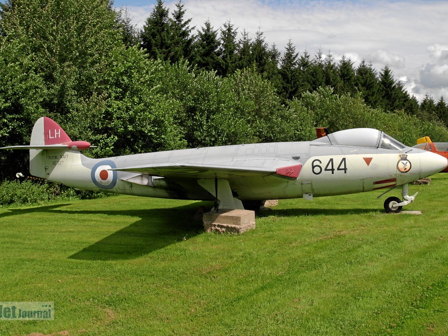 XE327 Hawker Sea Hawk FGA6 (3107 Besuche) XE327 Hawker Sea Hawk FGA6