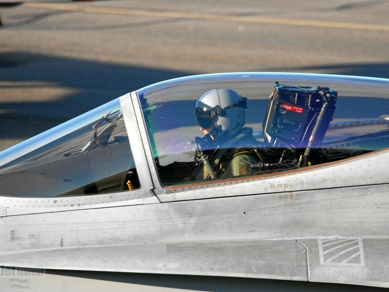HN-457 F-18C Cockpit (2349 Besuche) Lentajien Juhannus Midnight Sun Airshow 2006 Kauhava Finnland HN-457 F-18C Cockpit