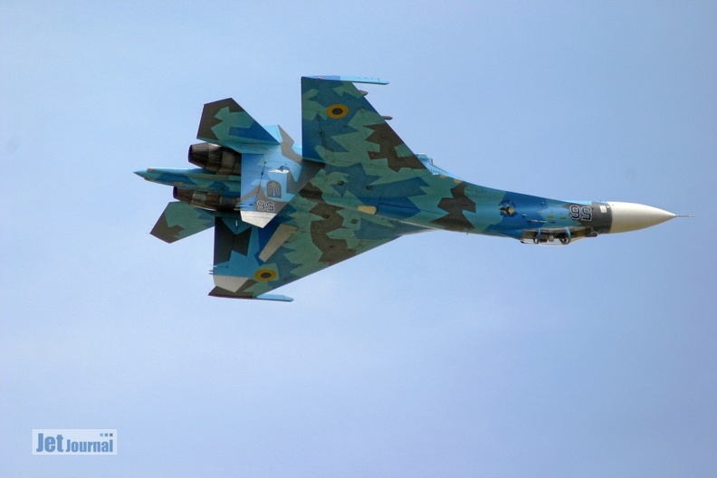 56_blue_36911031310_su-27_831iap_pic6_19_20090430_1422979106.jpg