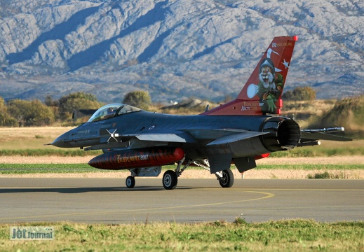 93-0677 F-16C 192 filo TuAF 