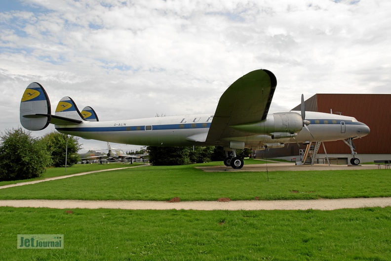 d-alin_lockheed_l1049g_super_constellation_lufthansa_pic1_28_20090501_1145296494.jpg