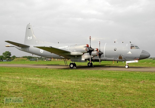 140117 CP-140 14Wing Canadian Forces