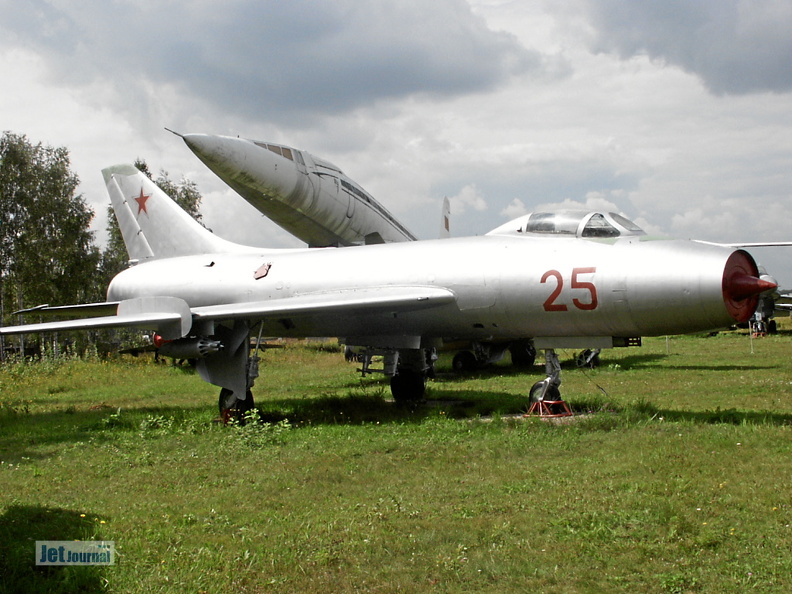 Suchoi Su-7B, 25 rot (1998 visitas) Monino 2003 Suchoi Su-7B, 25 rot