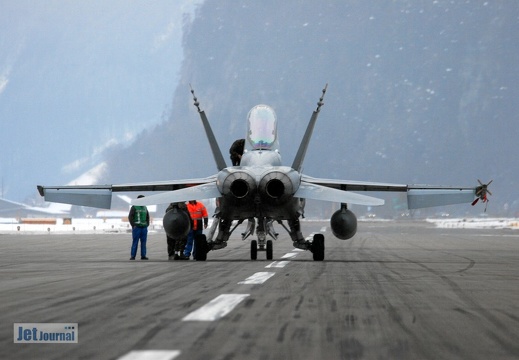 J-5026 F-18C Hornet Pic6