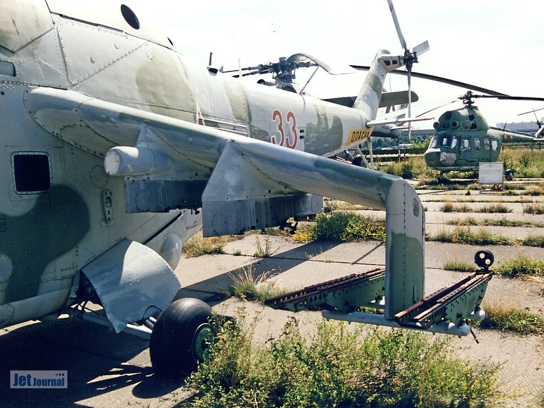 Mi-24A, 33 rot