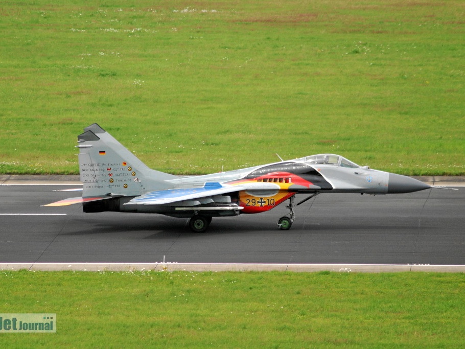 29+10 MiG-29G JG73 Pic5 (просмотров: 5018) 29+10 MiG-29G JG73 Pic5