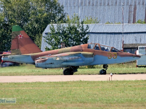 33 gelb, Su-25UB (3549 Besuche) MAKS 2005, Schukowski 33 gelb, Su-25UB