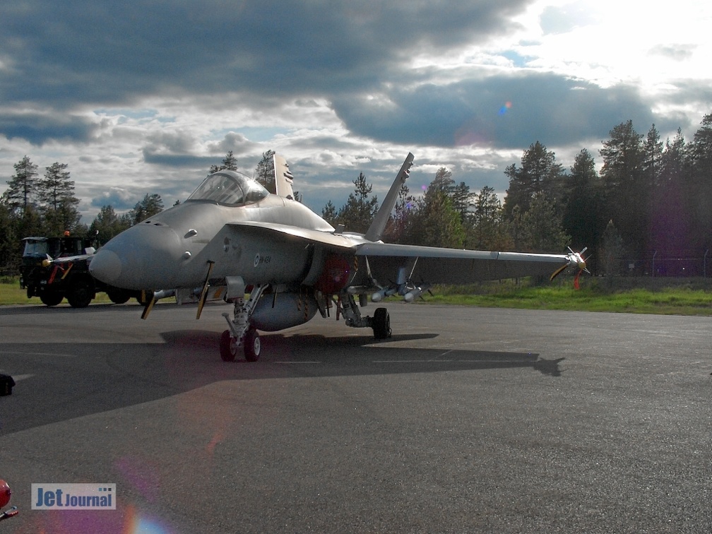 HN-424 F-18C H„vLLv 11 Ilmavoimat (2560 visitas) HN-424 F-18C H„vLLv 11 Ilmavoimat