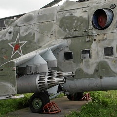 Mil Mi-24W, 44 weiss / 54 blau (3256 відвідувань) Seitenansicht mit Bewaffnungsvariante Mil Mi-24W, 44 weiss / 54 blau
