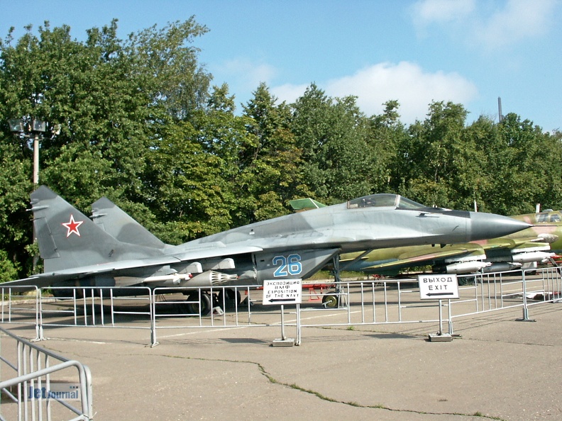 MiG-29, 26 blau (3461 visitas) MiG-29, 26 blau