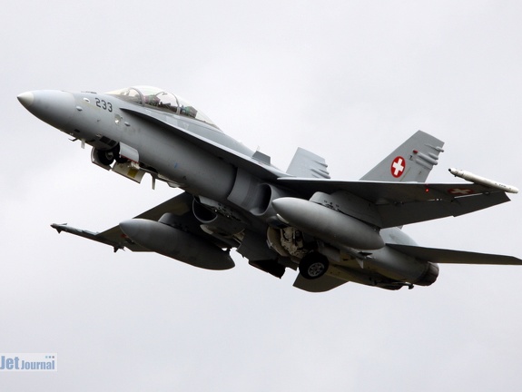 J-5233, F/A-18D, Schweizer Luftwaffe (3790 Besuche) J-5233, F/A-18D, Schweizer Luftwaffe