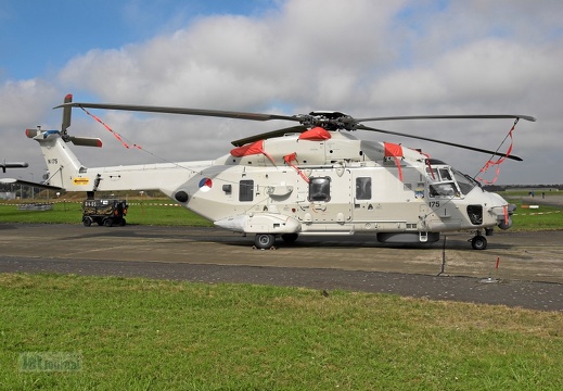 N175 NH90 NFH 860 Sqn