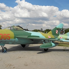 305 MiG-17PF
