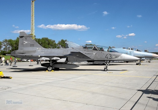 43 JAS-39D Gripen HUNAF (2189 visites) 43 JAS-39D Gripen HUNAF