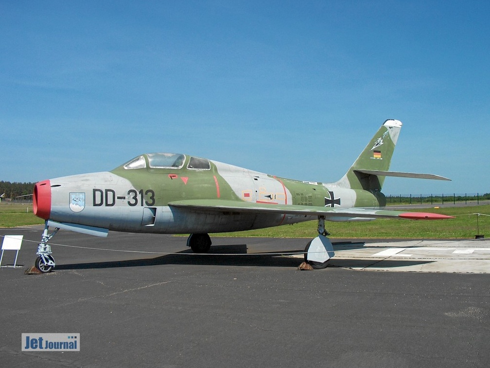 DD+313 F-84F (4284 visitas) DD+313 F-84F