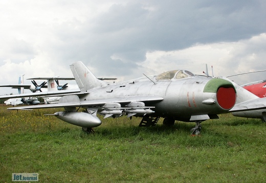 MiG-19PM, 11 rot (2372 Besuche) Monino 2003 MiG-19PM, 11 rot