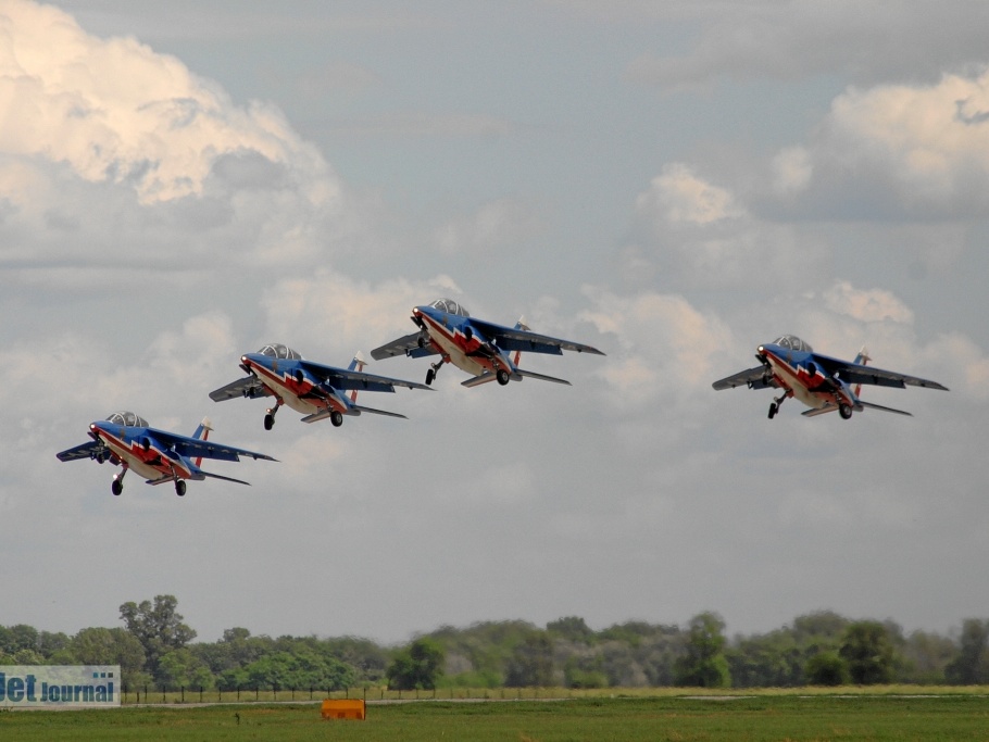 E120 E163 E46 E165 Alpha Jet A Patrouille de France Pic1 (2431 visitas) E120 E163 E46 E165 Alpha Jet A Patrouille de France Pic1