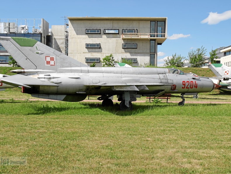9204 MiG-21bis (3285 Besuche) 9204 MiG-21bis