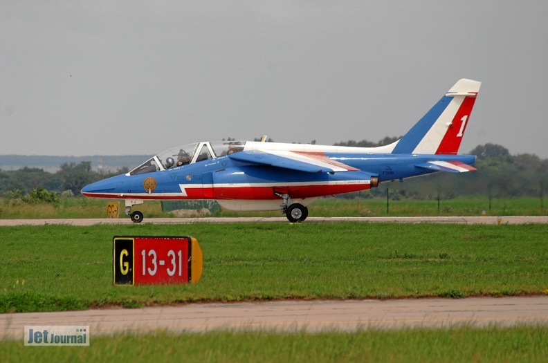 e94_alpha_jet_a_patrouille_de_france_3_20090430_1382421731.jpg