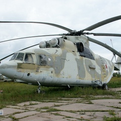 Mil Mi-26 (2575 Besuche) Monino 2003, Version mit Hundehuette (und scharfem Hund!) Mil Mi-26