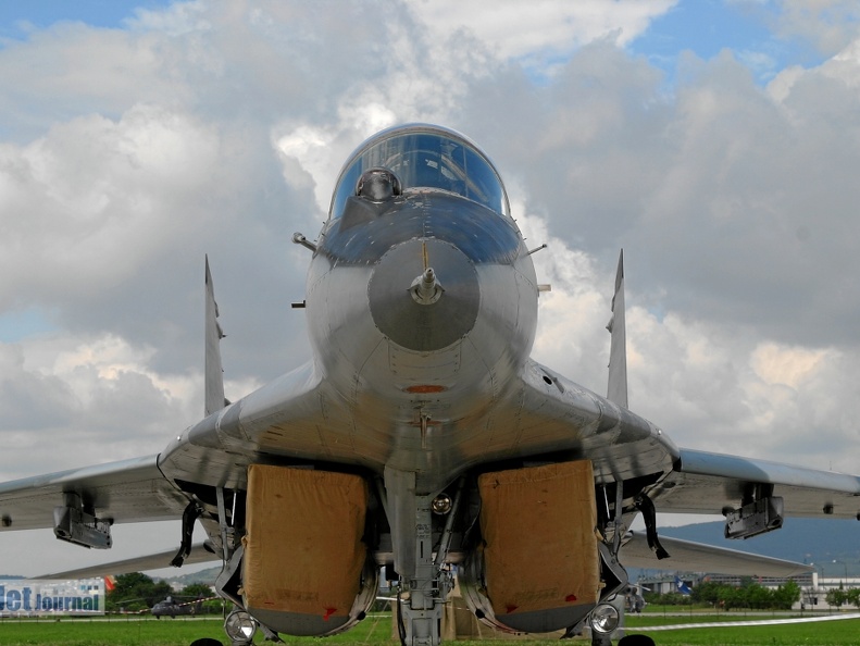 5304 MiG-29 UB 1SLK Front (2573 odwiedzin) 5304 MiG-29 UB 1SLK Front