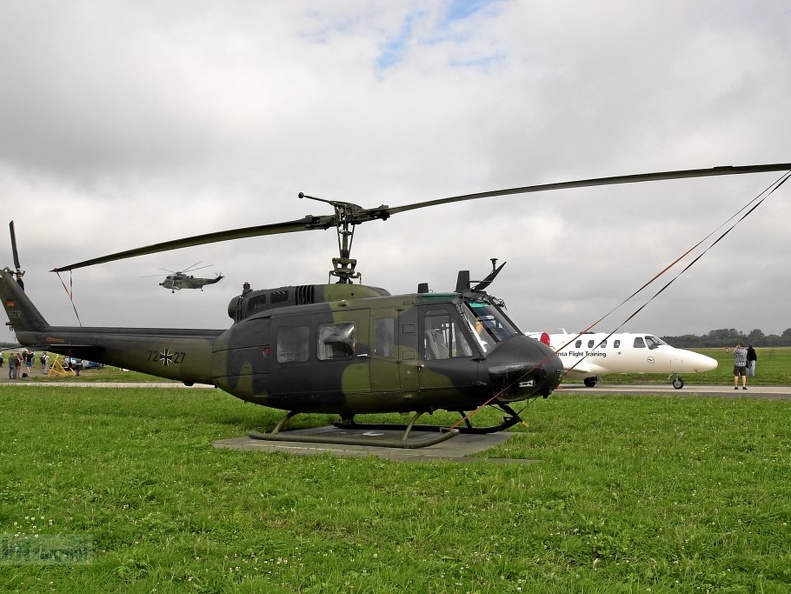 72+27 UH-1D THR 10