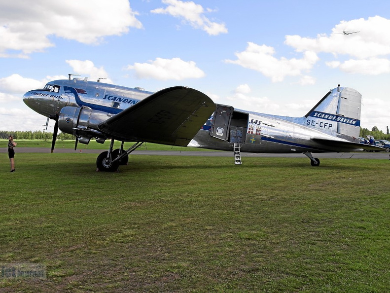 SE-CFP Douglas C-47A Skytrain (1808 Besuche) SE-CFP Douglas C-47A Skytrain