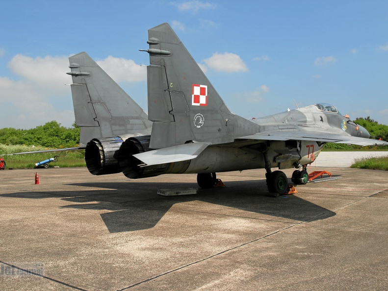 77 MiG-29 1elt (2413 Besuche) 77 MiG-29 1elt