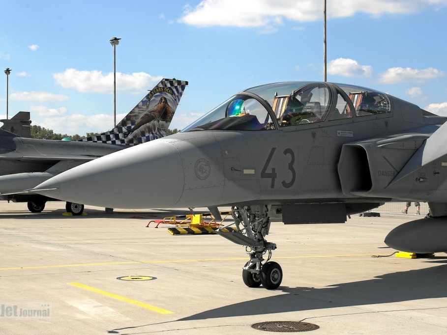 43 JAS-39D HUNAF (1981 Besuche) 43 JAS-39D HUNAF
