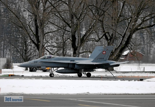 J-5012 F-18C Hornet Pic3